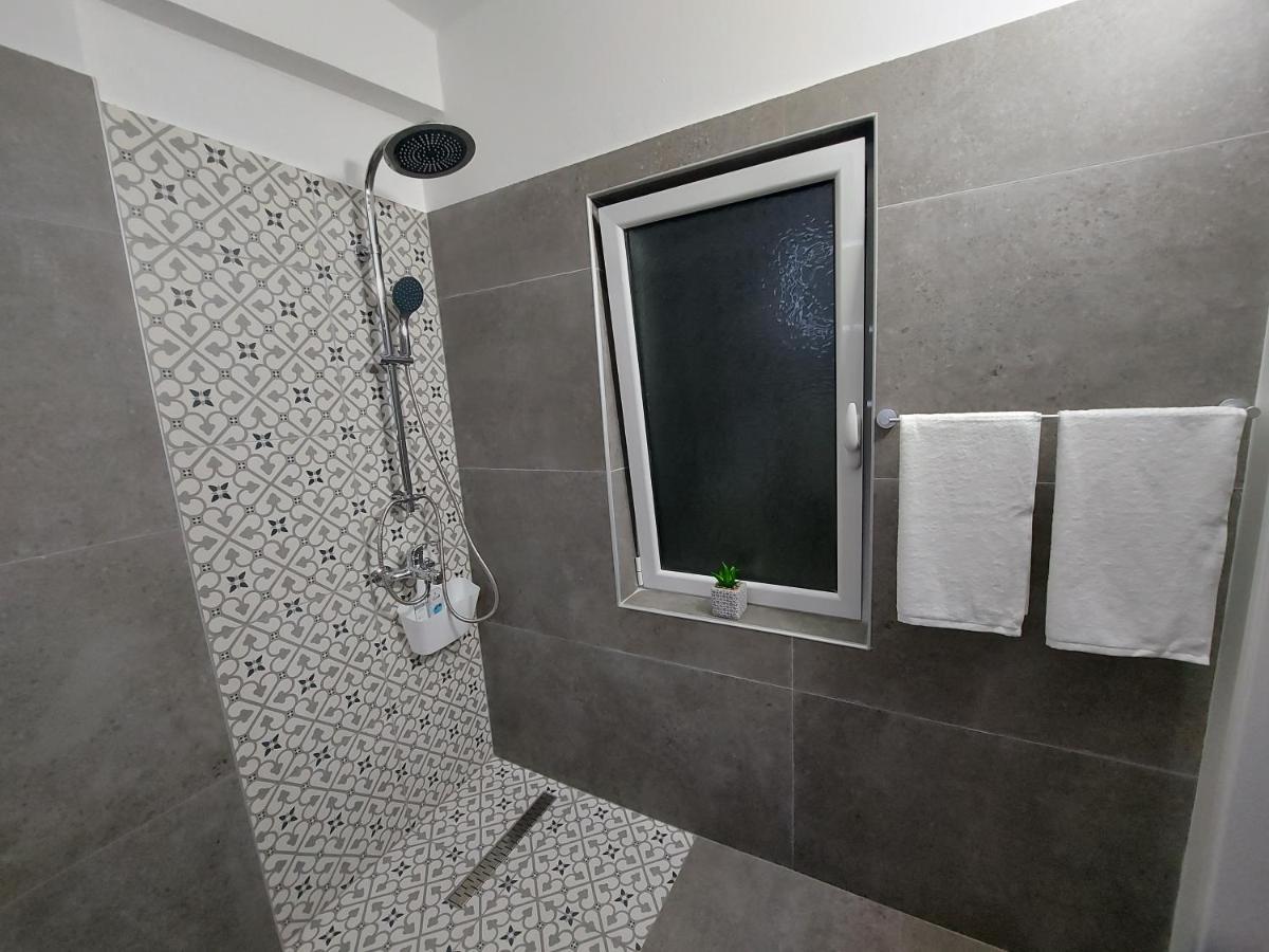 Venus'S Apartment Vlore Exterior photo