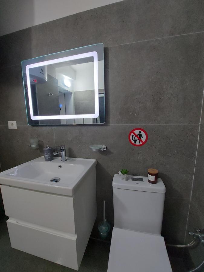 Venus'S Apartment Vlore Exterior photo